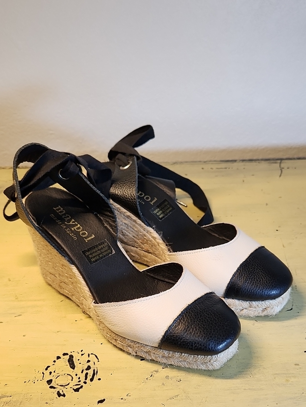 ✨ Maypol Black & Cream Cap-Toe Espadrille Wedge Sandals - Size 39 ✨